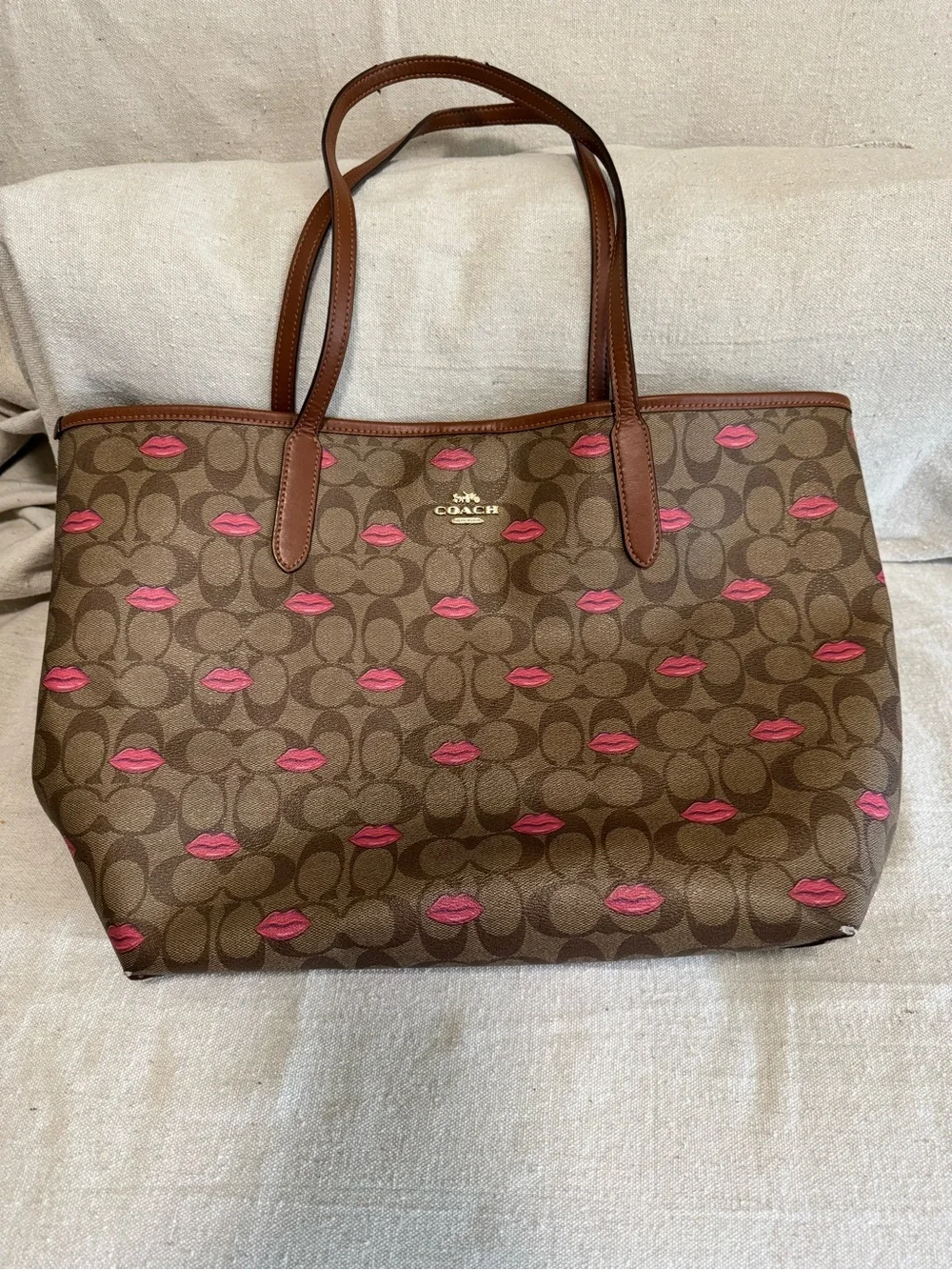 Coach Signature Canvas Kiss Print City Tote Brown & Pink